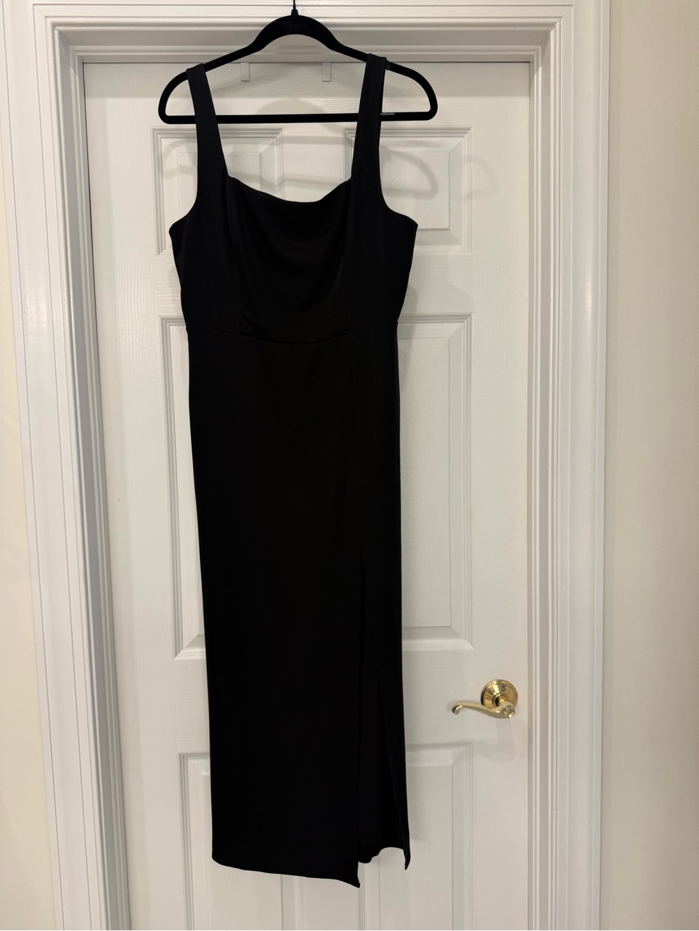 Aritzia Babaton Black 90’s Slit Midi Dress